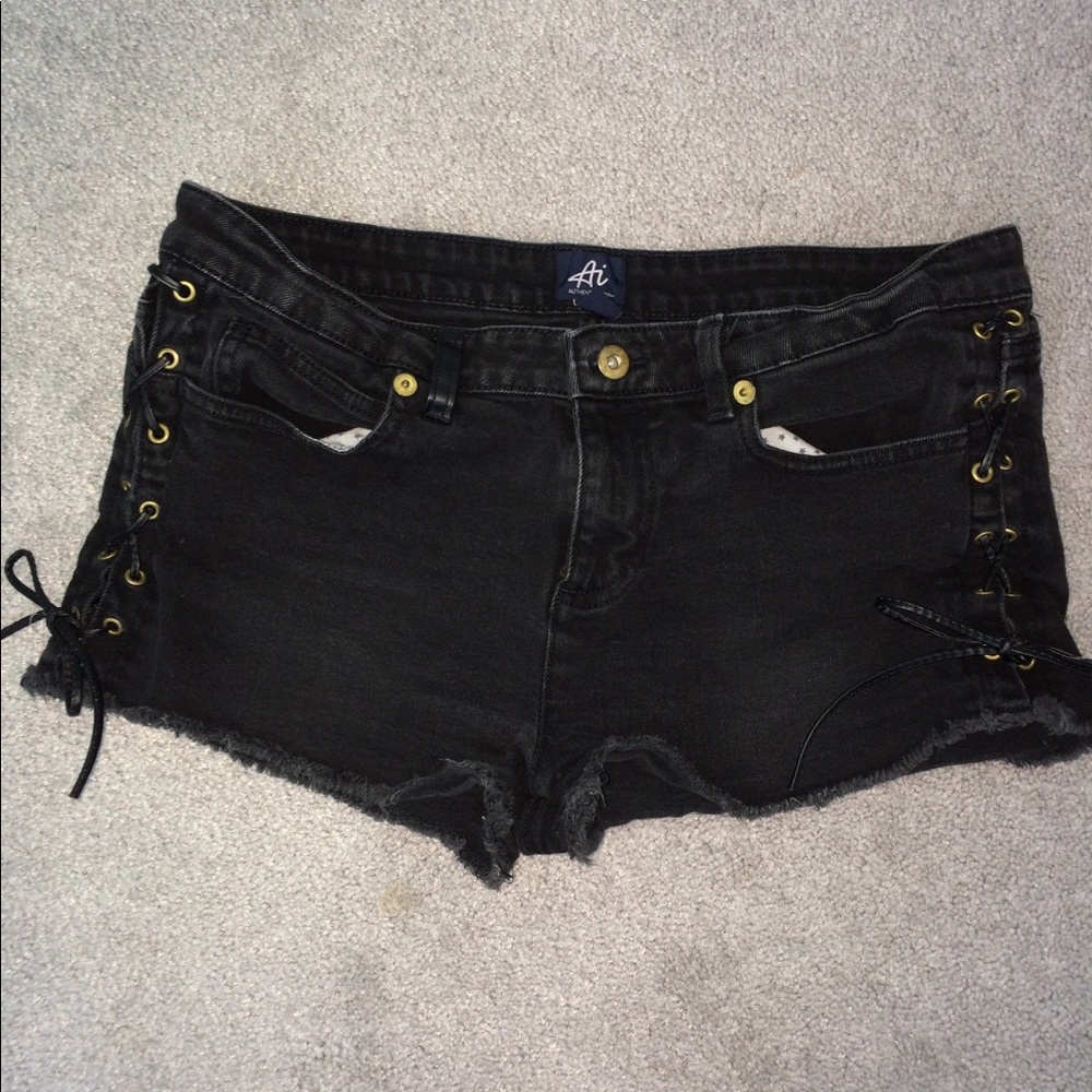 Women’s black jean cutoff shorts